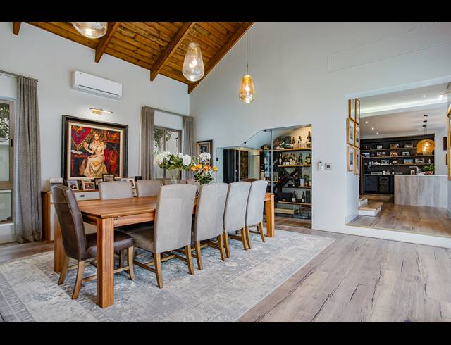 4 BEDROOM FREEHOLD FOR SALE IN LEMOENKLOOF